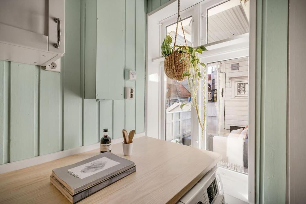 ברגן Central Apartment With Balcony, Self-Check In & Private Entrance מראה חיצוני תמונה