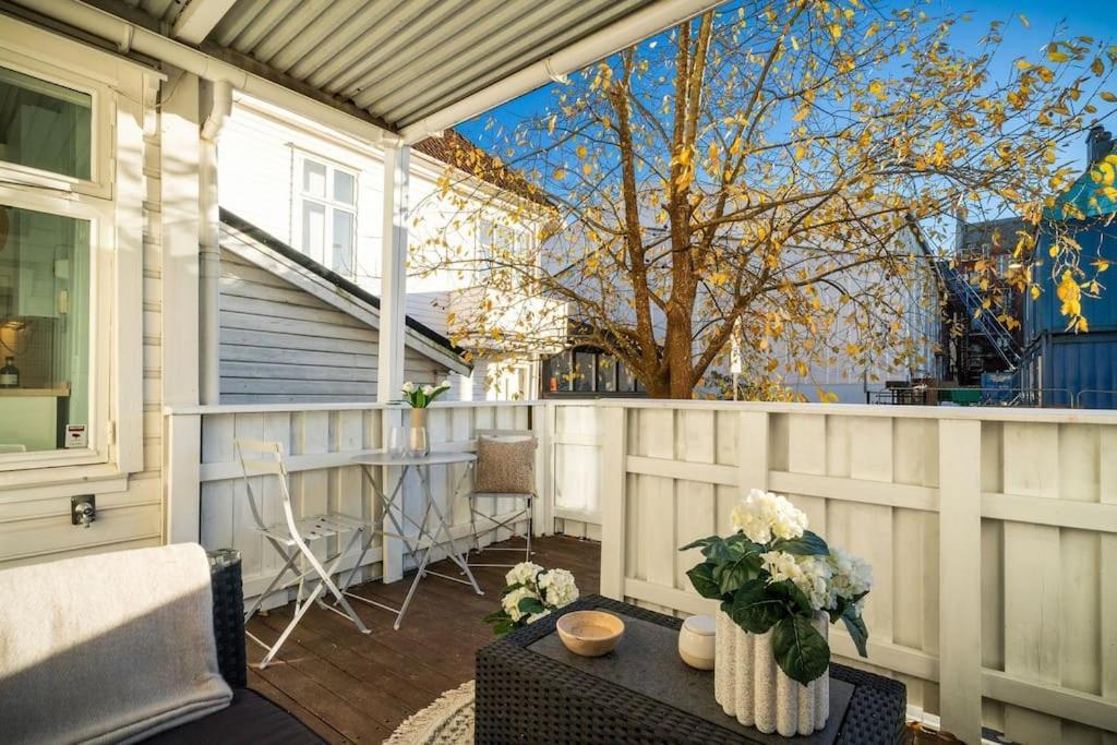 ברגן Central Apartment With Balcony, Self-Check In & Private Entrance מראה חיצוני תמונה