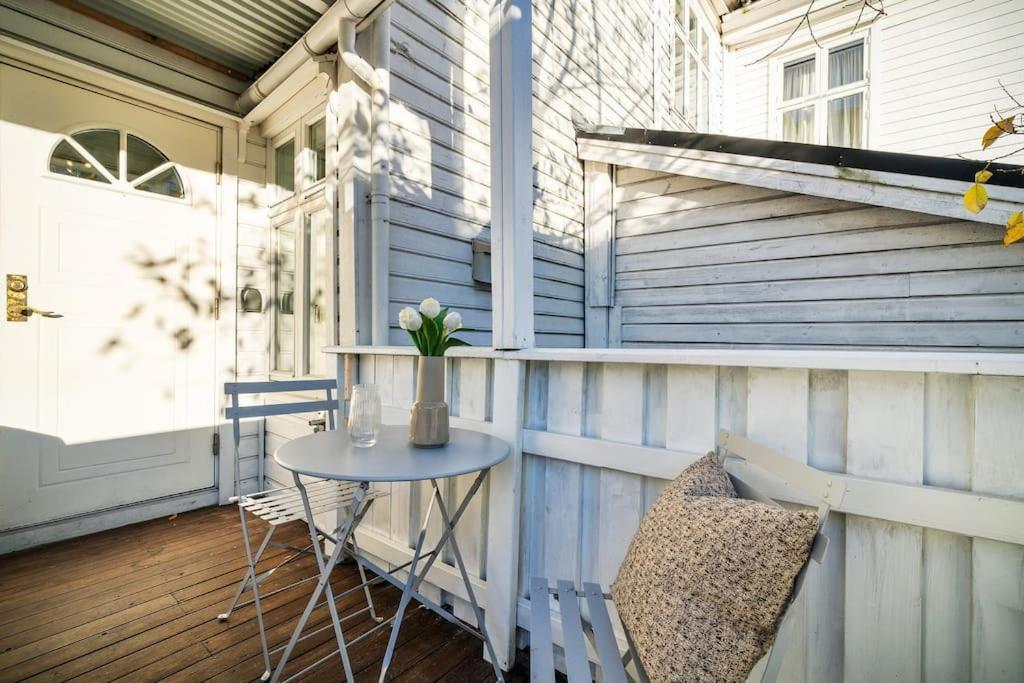 ברגן Central Apartment With Balcony, Self-Check In & Private Entrance מראה חיצוני תמונה